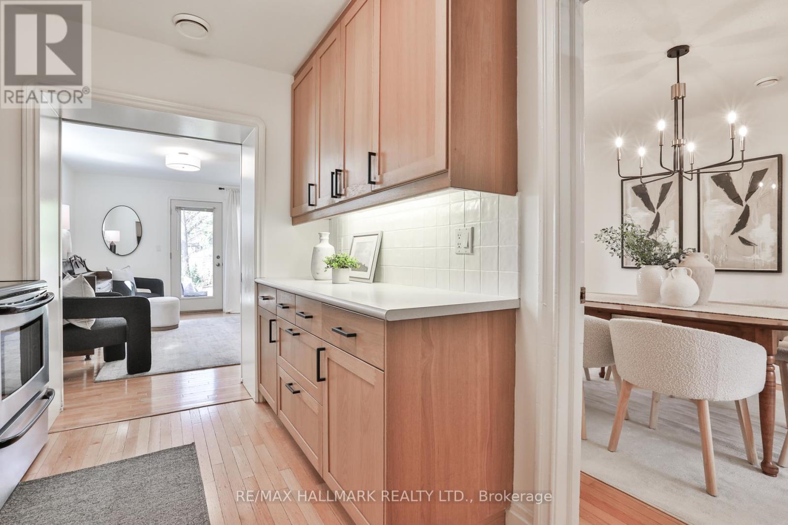 140 Everden Road, Toronto, Ontario  M6C 3K9 - Photo 11 - C13023622