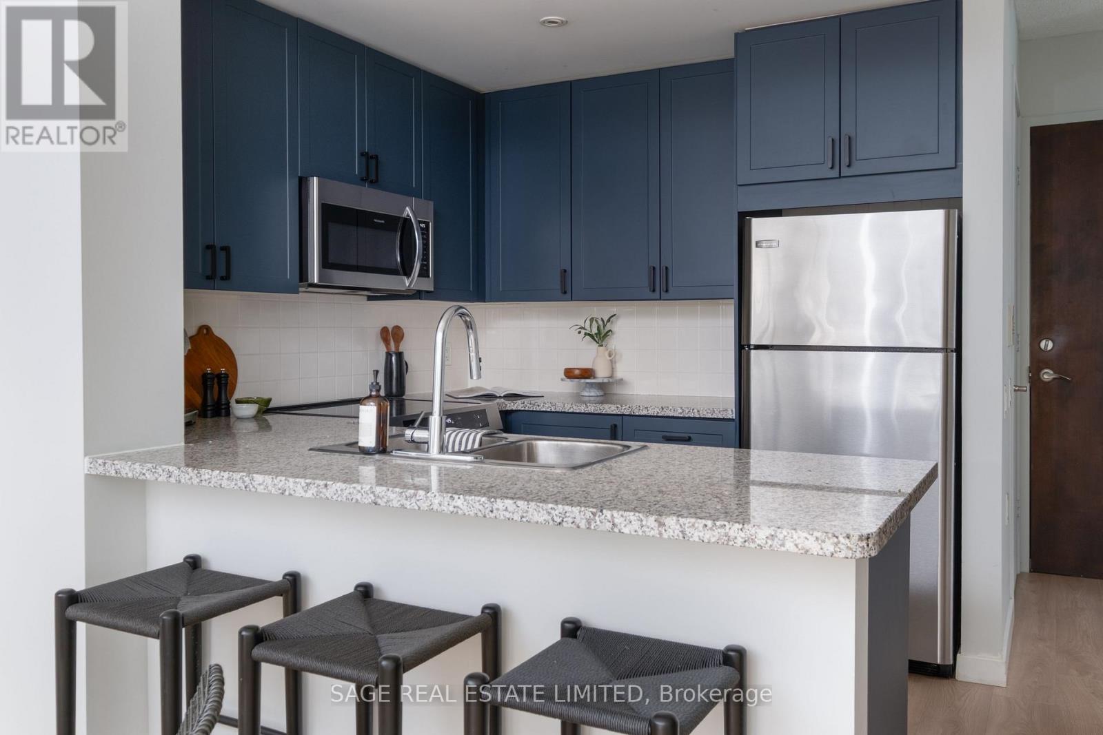 1713 - 85 Bloor Street E, Toronto, Ontario  M4W 3Y1 - Photo 7 - C13023688