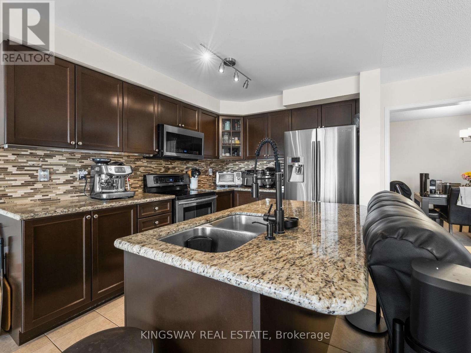 57 Harbourside Drive, Whitby, Ontario  L1N 0H5 - Photo 6 - E13018610