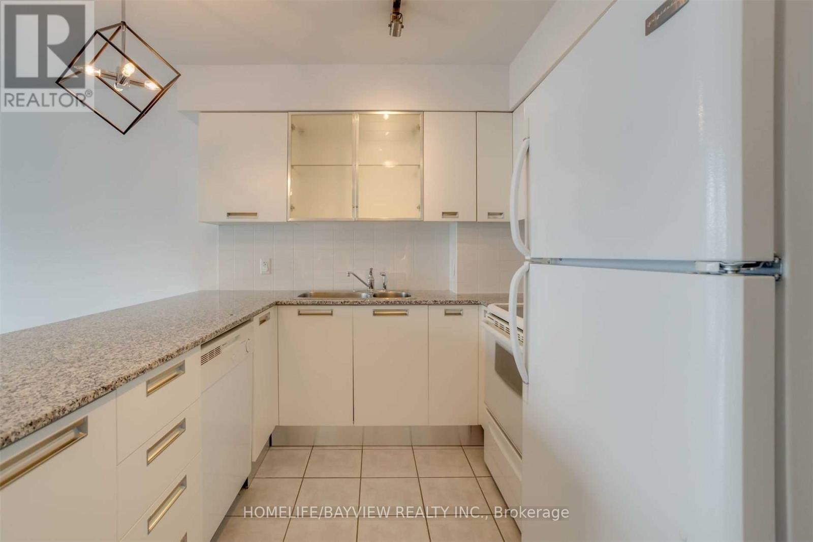 2904 - 37 Grosvenor Street, Toronto, Ontario  M4Y 3G5 - Photo 8 - C13023742