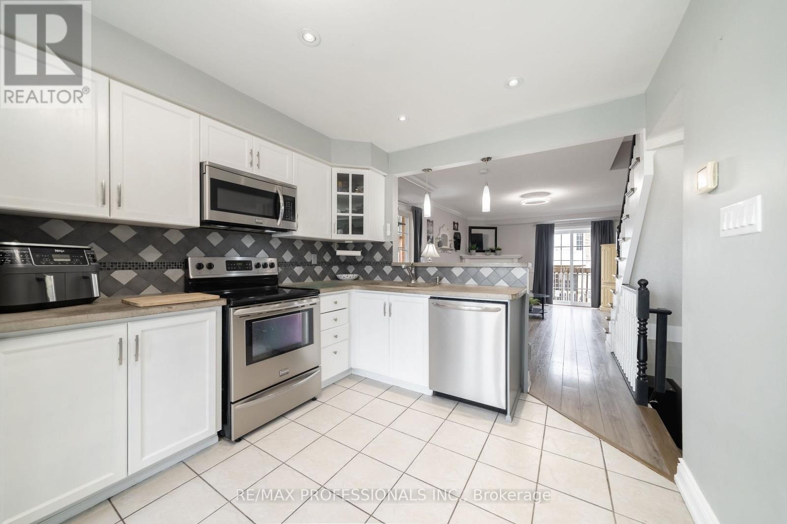 12 - 3480 Upper Middle Road, Burlington, Ontario  L7M 4R8 - Photo 4 - W13019374