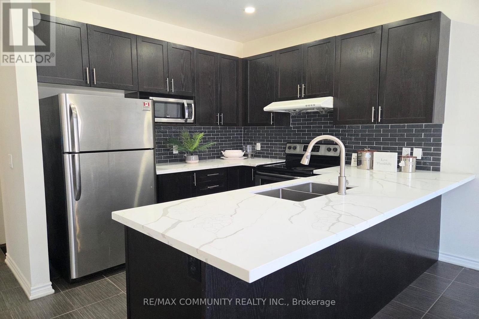 293 Pimlico Drive, Oshawa, Ontario  L1H 7K4 - Photo 12 - E13023632