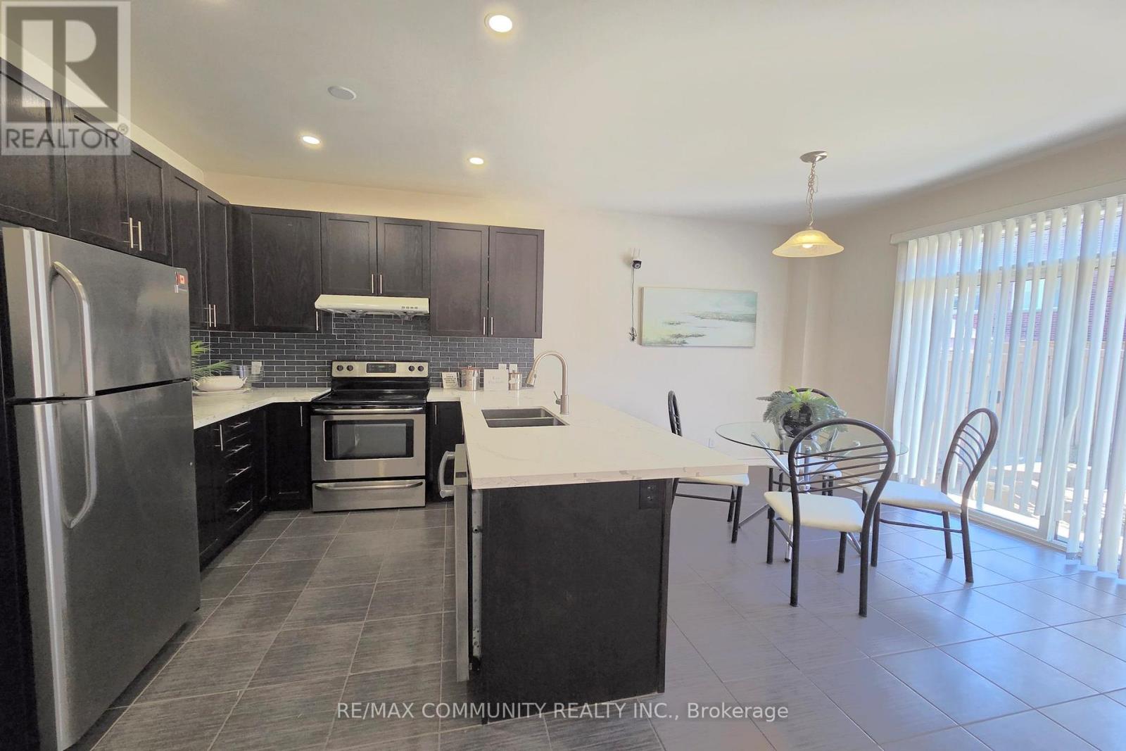 293 Pimlico Drive, Oshawa, Ontario  L1H 7K4 - Photo 9 - E13023632