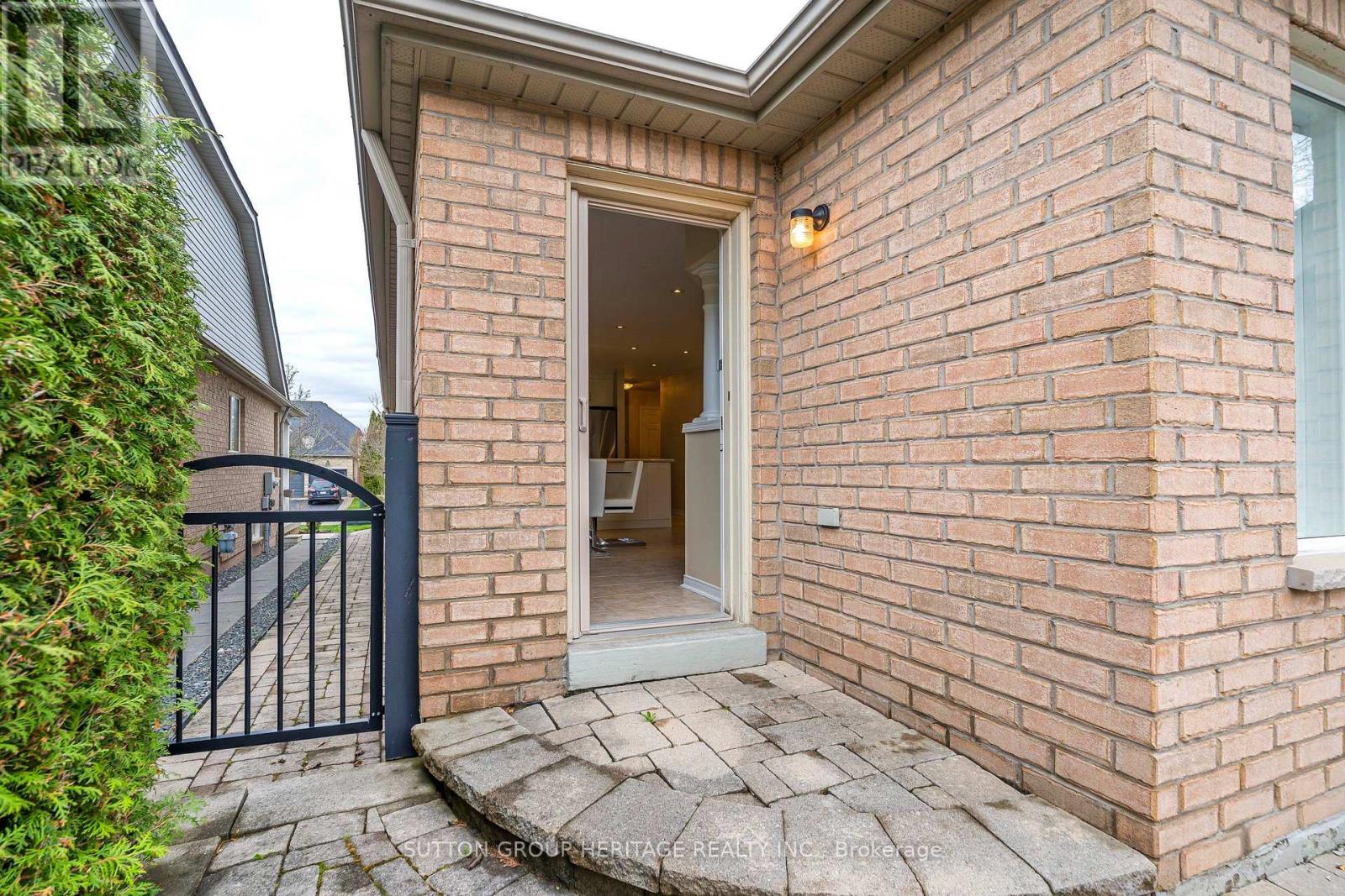 107 Mackey Drive, Whitby, Ontario  L1P 1R5 - Photo 30 - E13023664