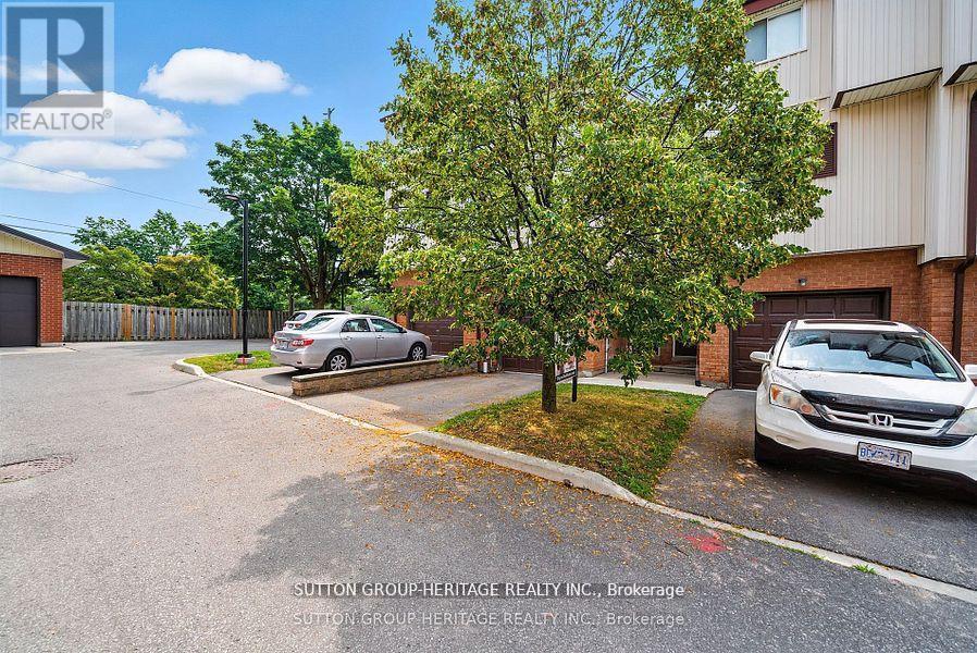 29 - 601 Galahad Drive, Oshawa, Ontario  L1K 1L9 - Photo 3 - E13023730