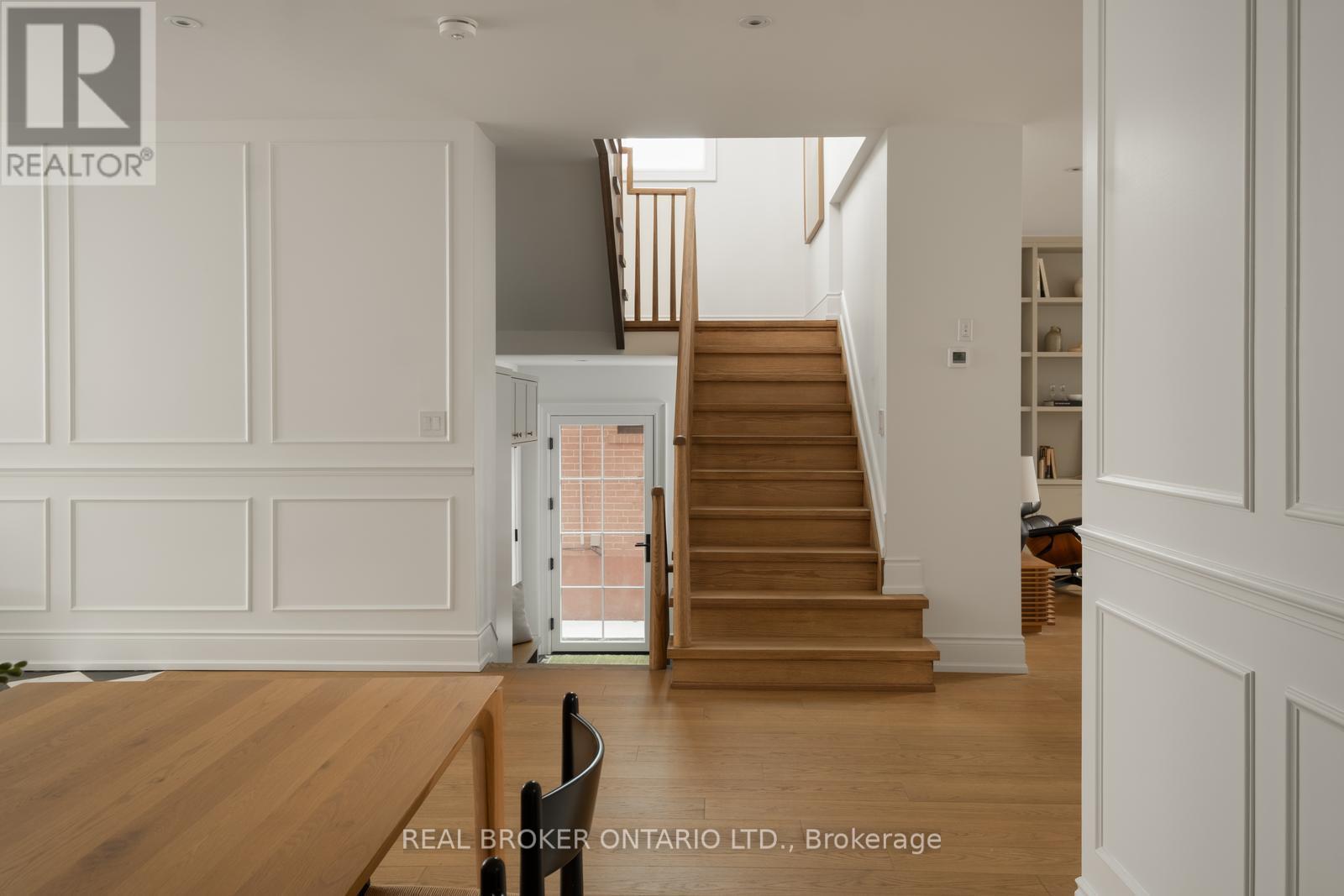 16 Glenshaw Crescent, Toronto, Ontario  M4B 2C9 - Photo 22 - E13023744