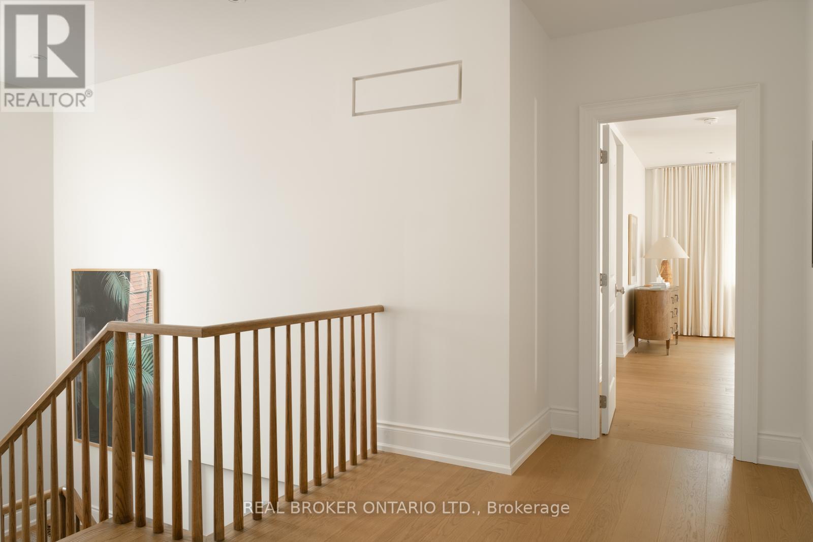 16 Glenshaw Crescent, Toronto, Ontario  M4B 2C9 - Photo 23 - E13023744