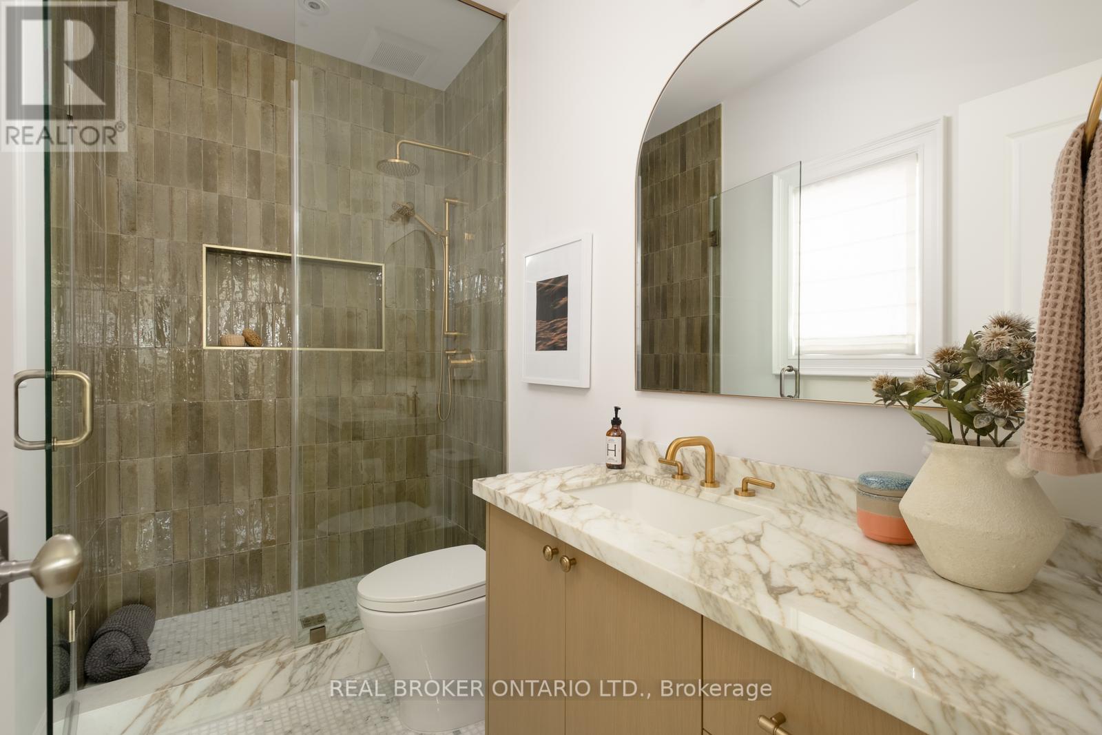 16 Glenshaw Crescent, Toronto, Ontario  M4B 2C9 - Photo 40 - E13023744