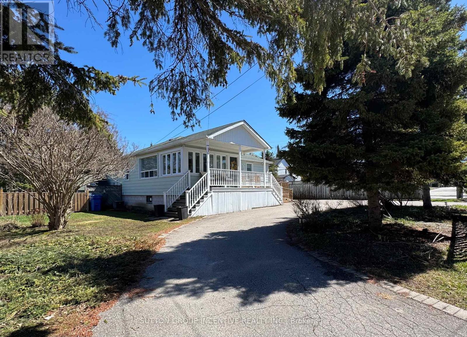 3 MELODY LANE, Georgina, Ontario