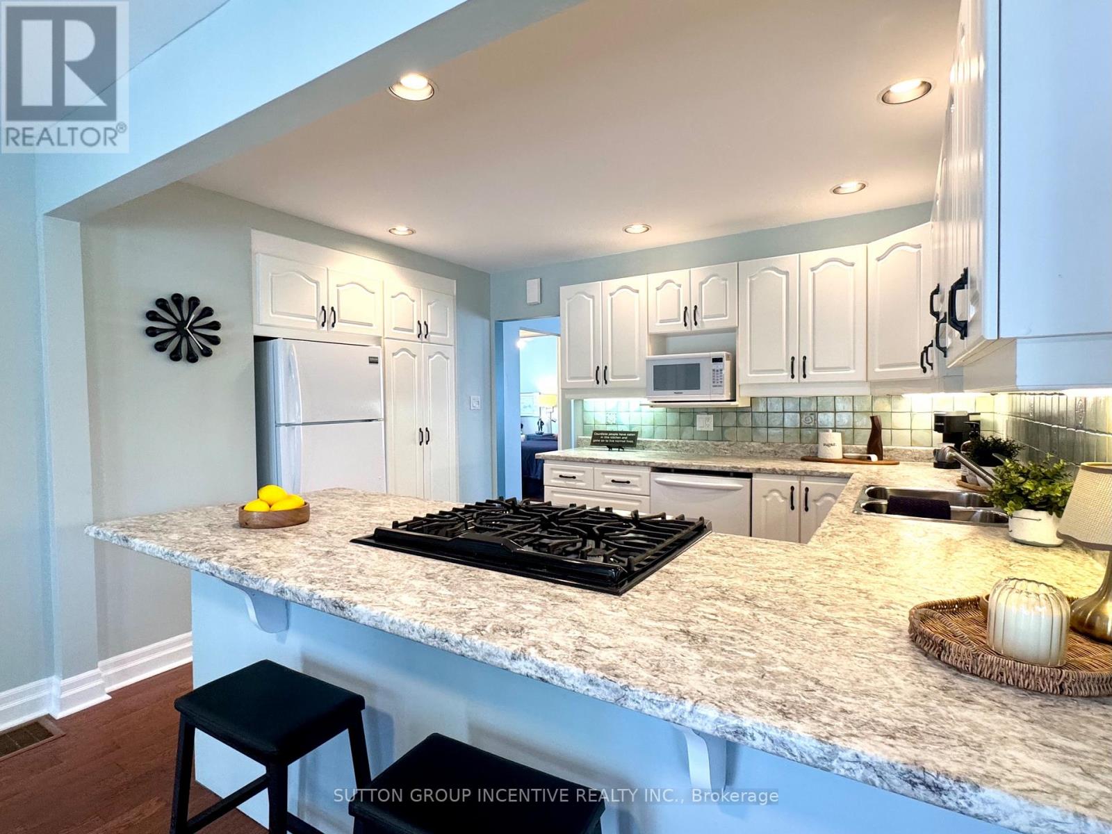 3 Melody Lane, Georgina, Ontario  L0E 1L0 - Photo 14 - N13023646