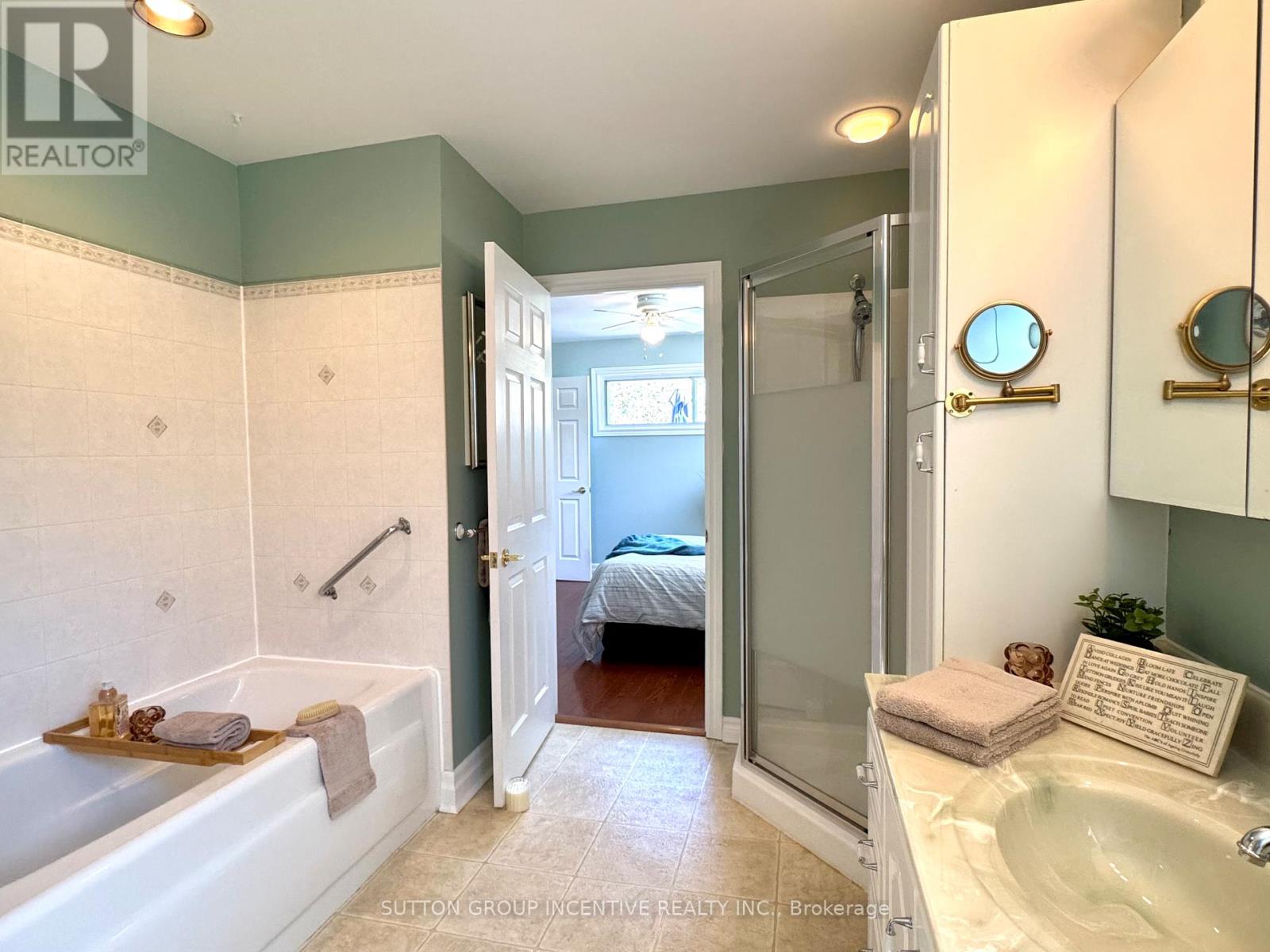 3 Melody Lane, Georgina, Ontario  L0E 1L0 - Photo 24 - N13023646