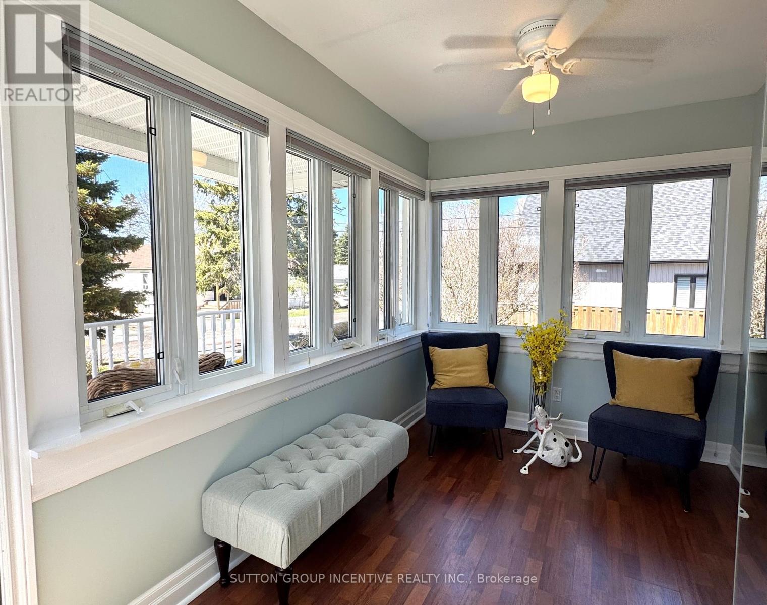 3 Melody Lane, Georgina, Ontario  L0E 1L0 - Photo 4 - N13023646