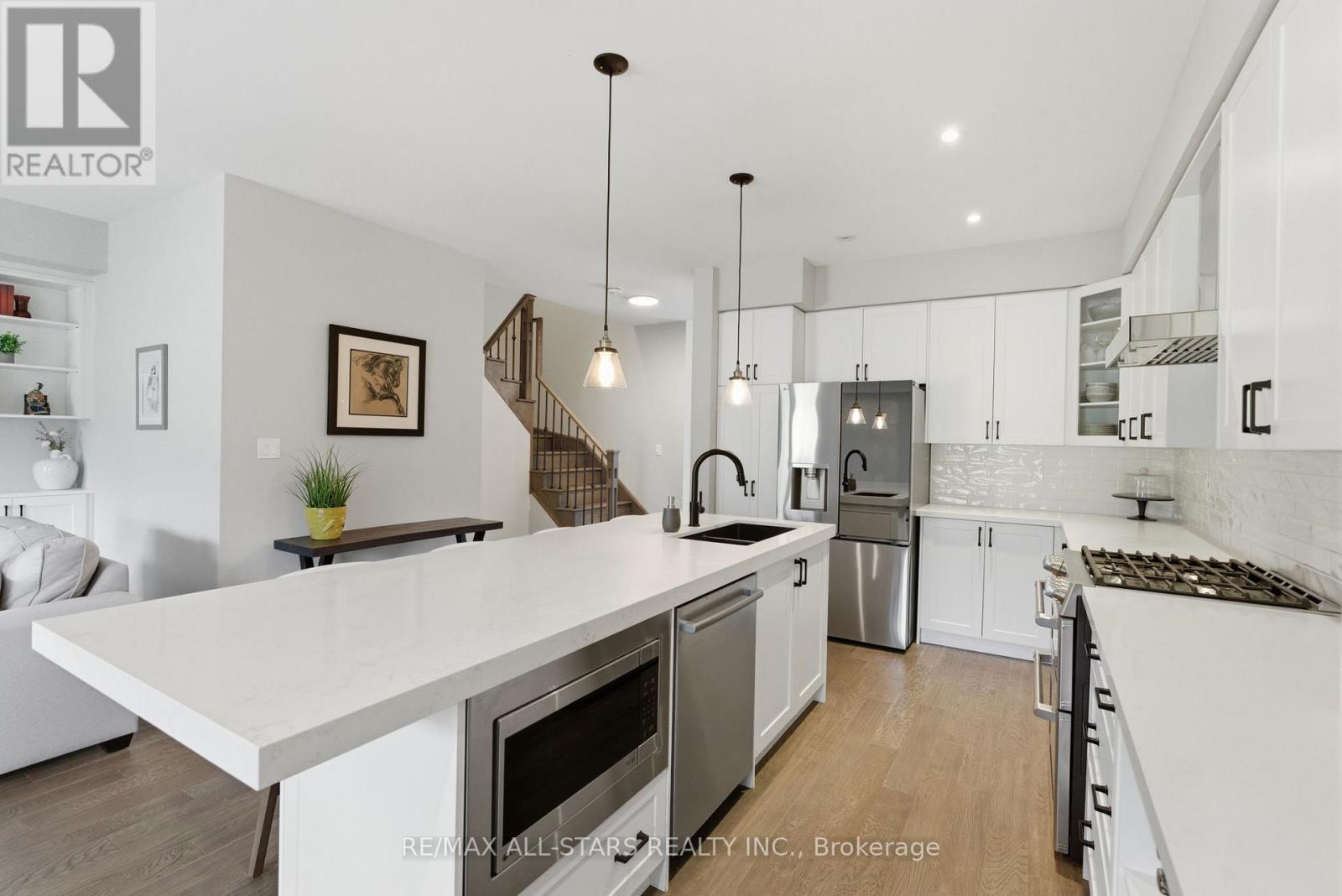 7 Gord Matthews Way, Uxbridge, Ontario  L9P 0E9 - Photo 11 - N13023654