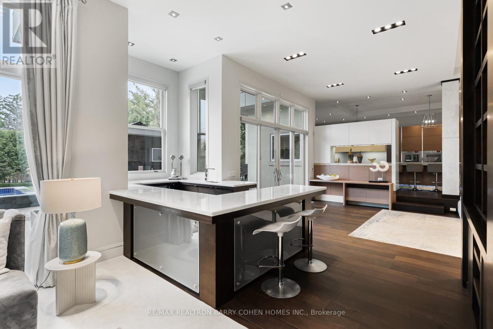 19 Maryvale Crescent, Richmond Hill, Ontario  L4C 6P6 - Photo 5 - N13023760