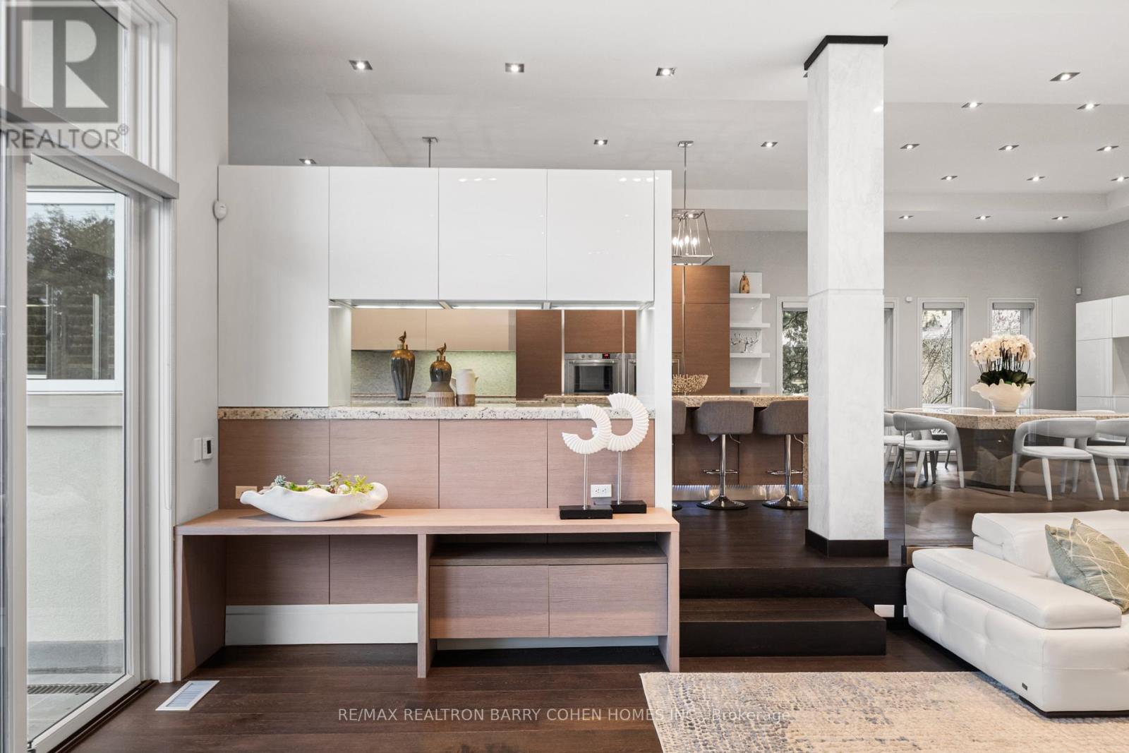 19 Maryvale Crescent, Richmond Hill, Ontario  L4C 6P6 - Photo 8 - N13023760