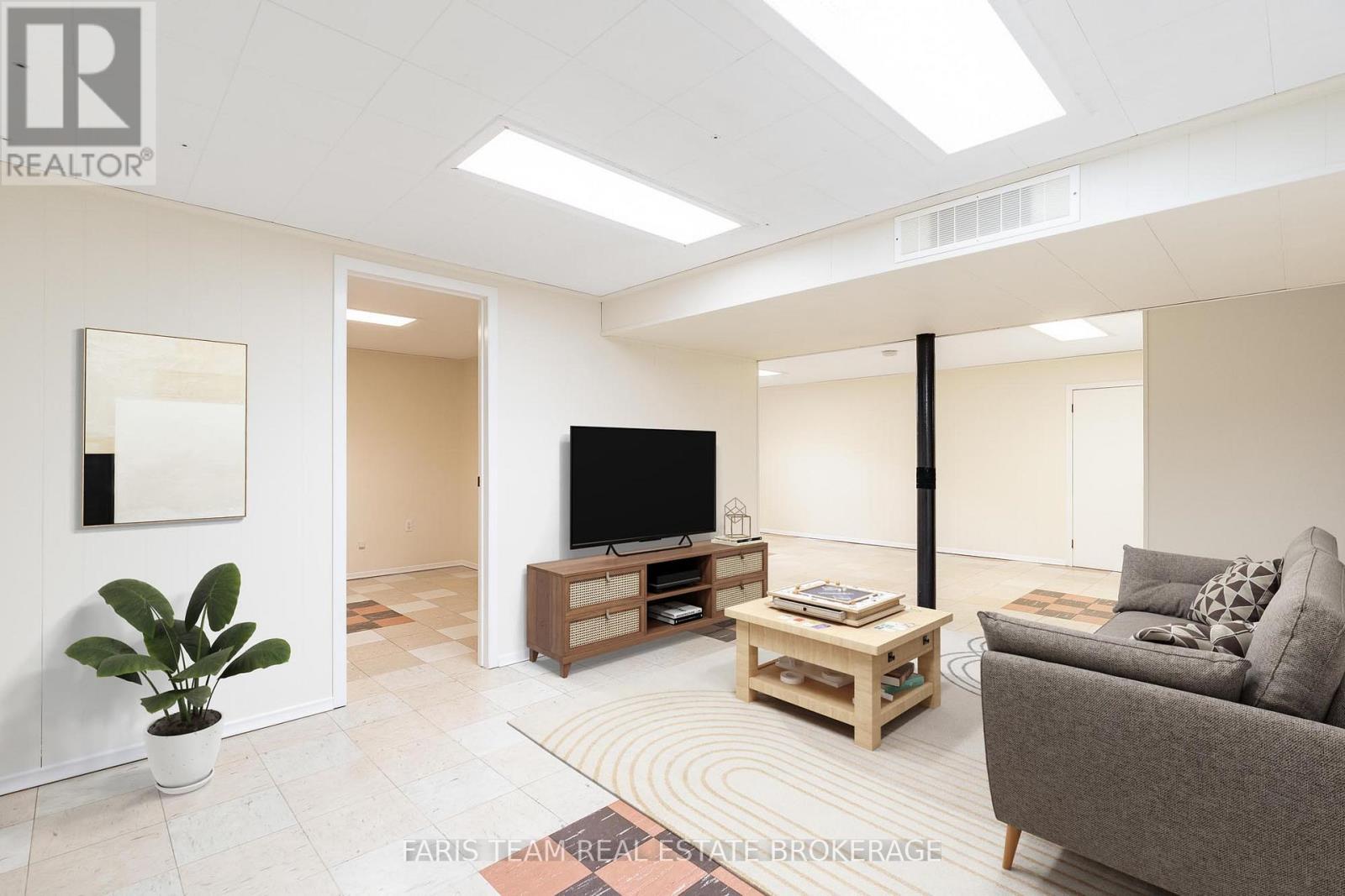 12 Marion Crescent, Barrie, Ontario  L4M 2L3 - Photo 27 - S13023684