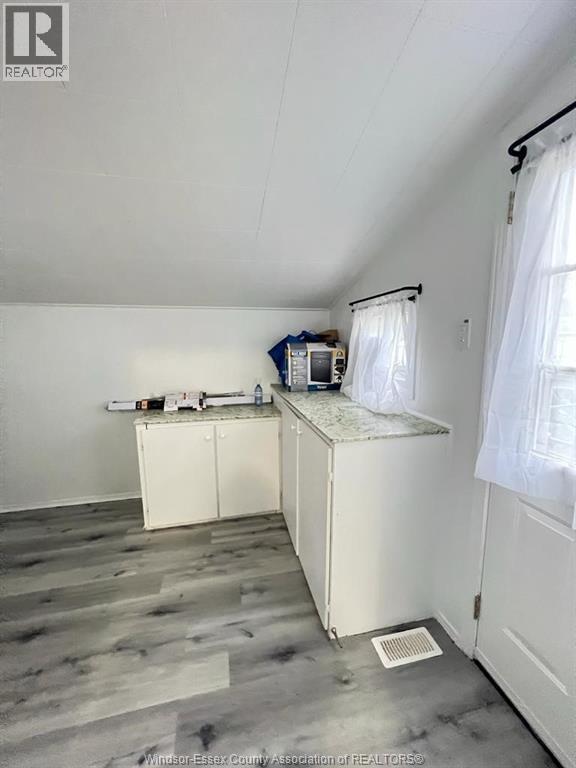 1058 California, Windsor, Ontario  N9B 2Z7 - Photo 12 - 26008697