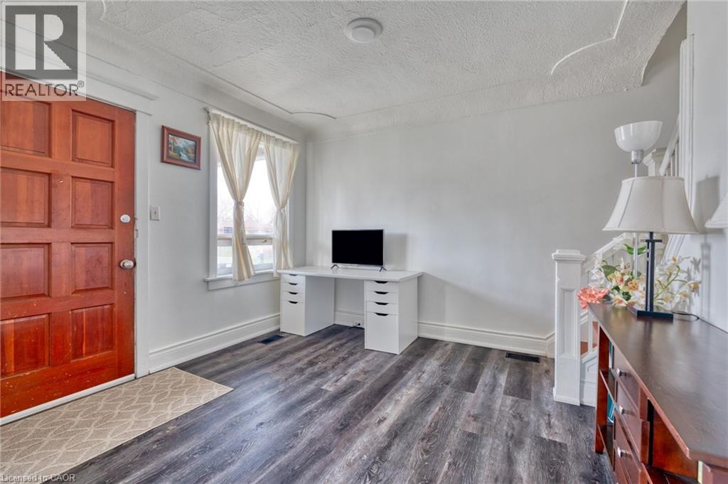 118 Cameron Avenue N, Hamilton, Ontario  L8H 4Z2 - Photo 7 - 40822645