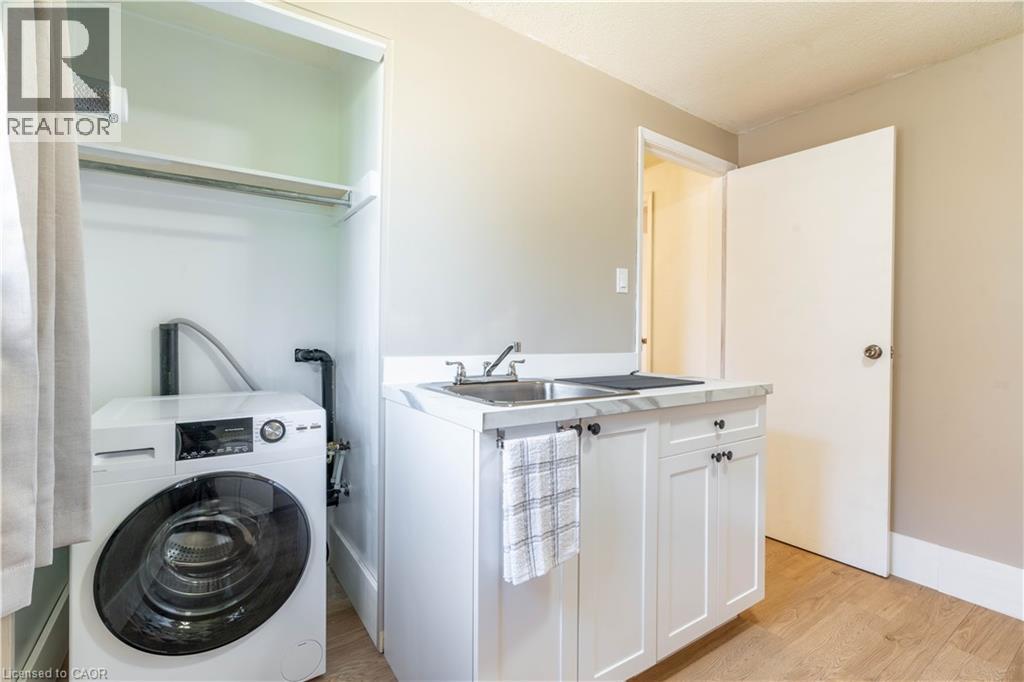 232 Cedarwoods Crescent, Kitchener, Ontario  N2C 2J8 - Photo 16 - 40822637