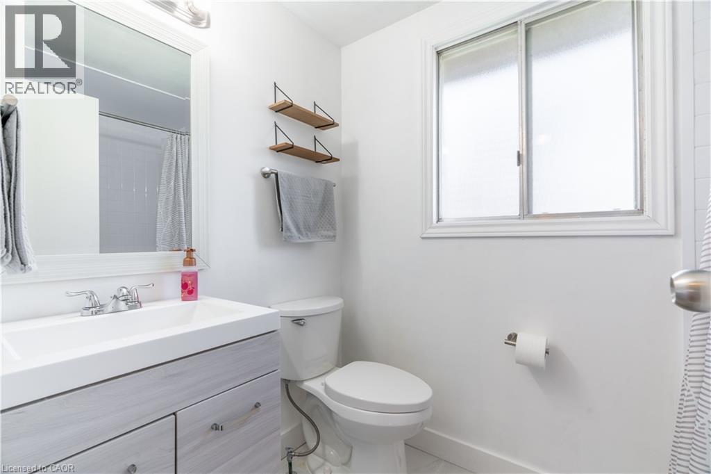 232 Cedarwoods Crescent, Kitchener, Ontario  N2C 2J8 - Photo 18 - 40822637