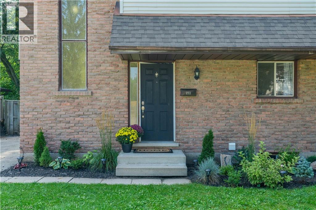 232 Cedarwoods Crescent, Kitchener, Ontario  N2C 2J8 - Photo 2 - 40822637