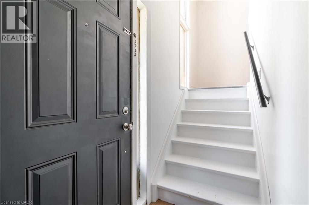 232 Cedarwoods Crescent, Kitchener, Ontario  N2C 2J8 - Photo 6 - 40822637