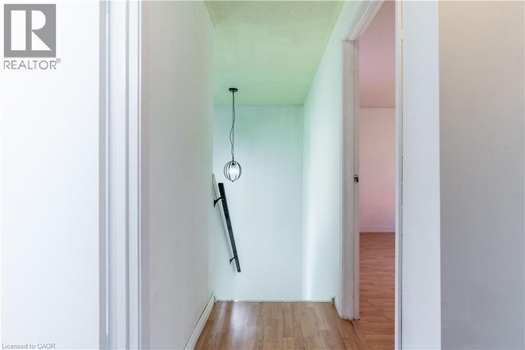 232 Cedarwoods Crescent, Kitchener, Ontario  N2C 2J8 - Photo 8 - 40822637