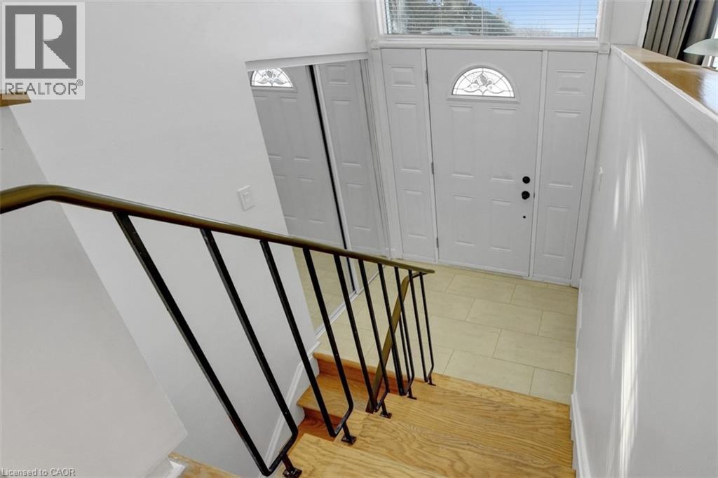 31 Bellfield Street, Ottawa, Ontario  K2B 6K7 - Photo 7 - 40822495