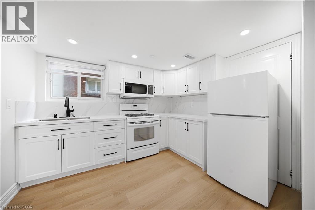 7238 Parkdale Street, Niagara Falls, Ontario  L2E 5P3 - Photo 15 - 40822430