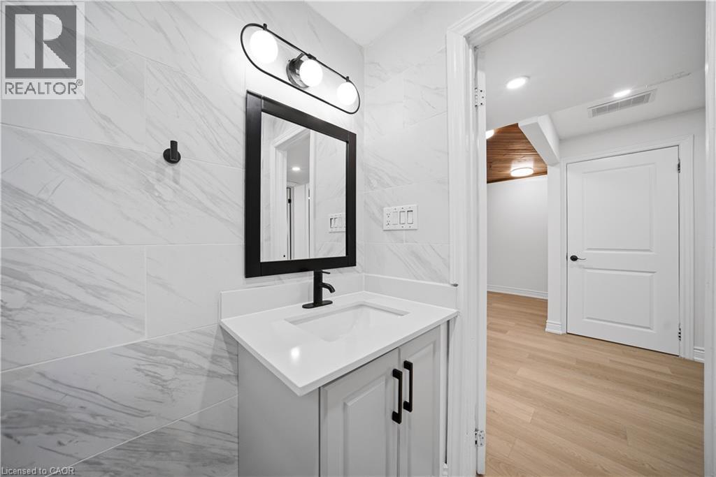 7238 Parkdale Street, Niagara Falls, Ontario  L2E 5P3 - Photo 18 - 40822430