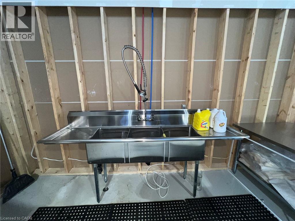 229 Lanark Street Unit# 1, Hamilton, Ontario  L8E 2Z9 - Photo 13 - 40822360