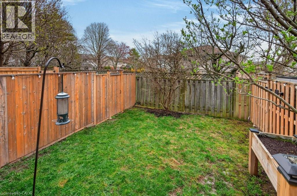 7 Perthshire Court, Hamilton, Ontario  L9B 2H1 - Photo 33 - 40822177