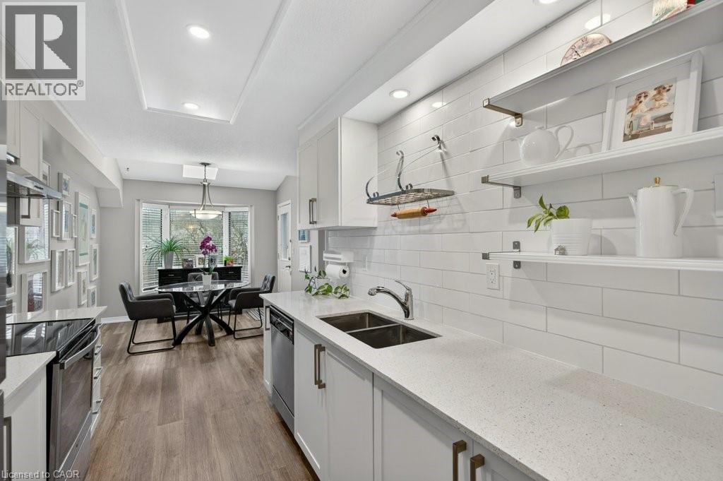 7 Perthshire Court, Hamilton, Ontario  L9B 2H1 - Photo 8 - 40822177