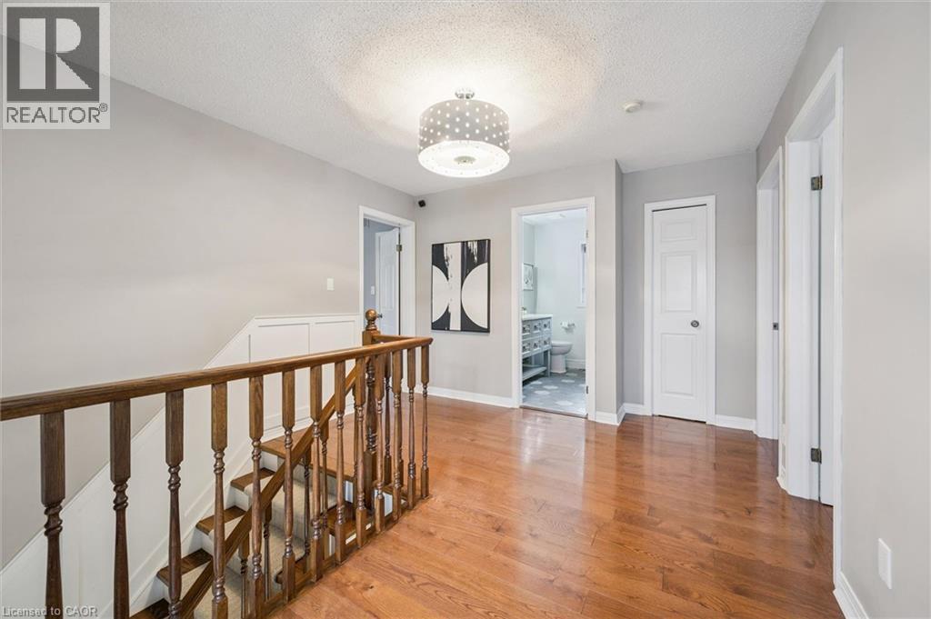 245 Shagbark Court, Waterloo, Ontario  N2K 3H9 - Photo 15 - 40820189