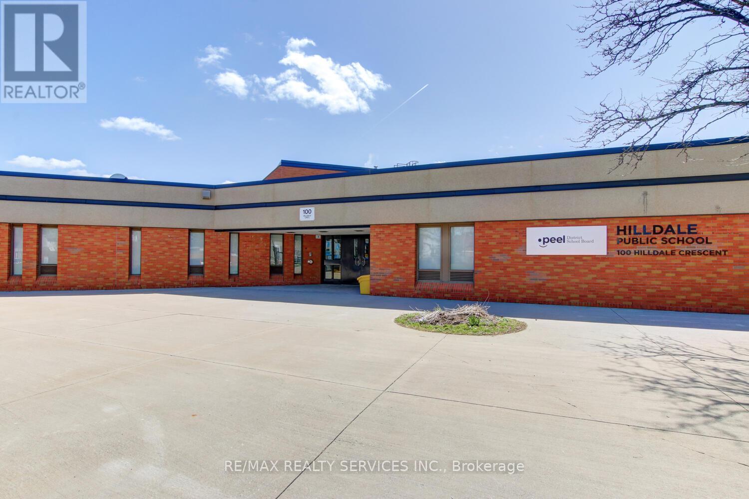 7 Hamlet Court, Brampton, Ontario  L6S 1X5 - Photo 38 - W13023638