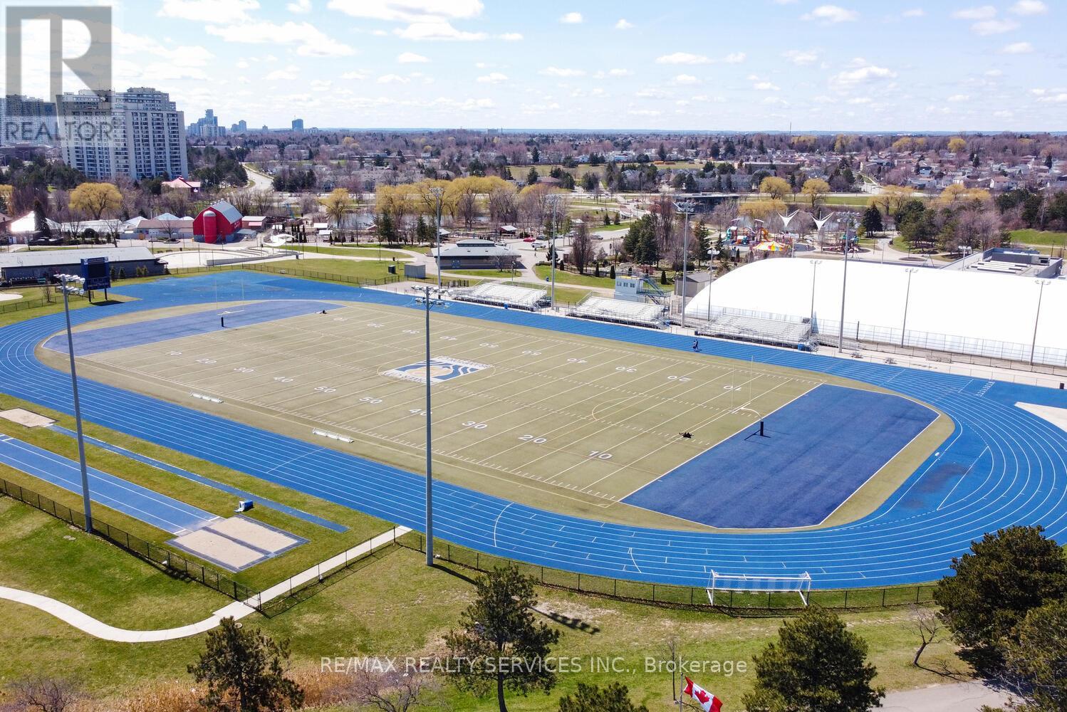 7 Hamlet Court, Brampton, Ontario  L6S 1X5 - Photo 40 - W13023638