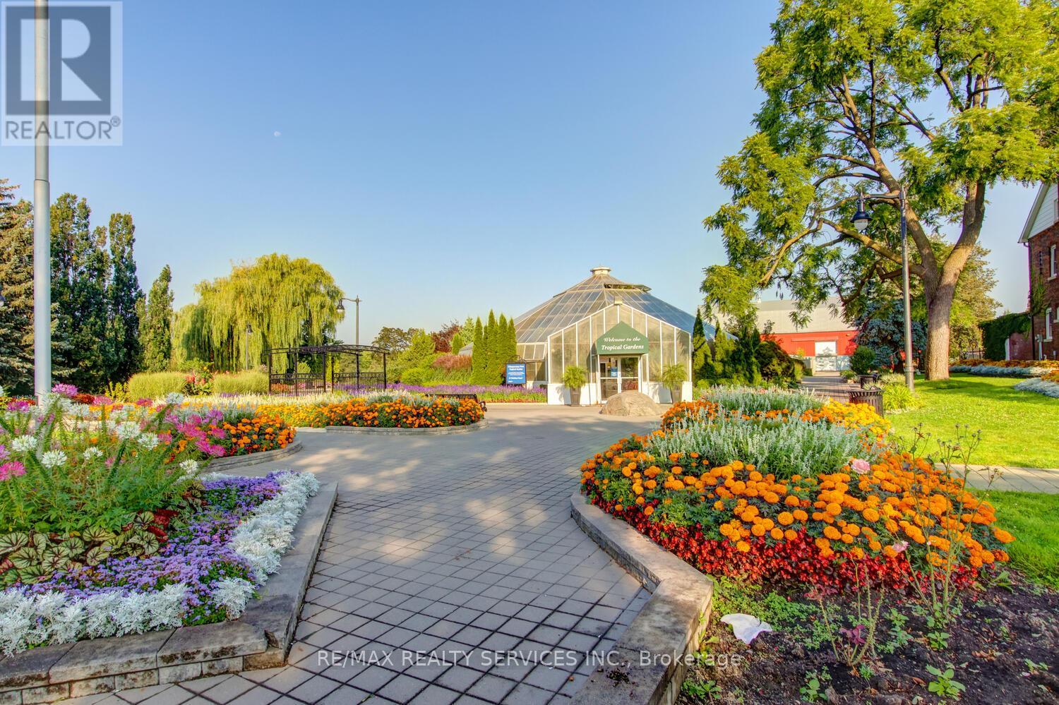 7 Hamlet Court, Brampton, Ontario  L6S 1X5 - Photo 46 - W13023638