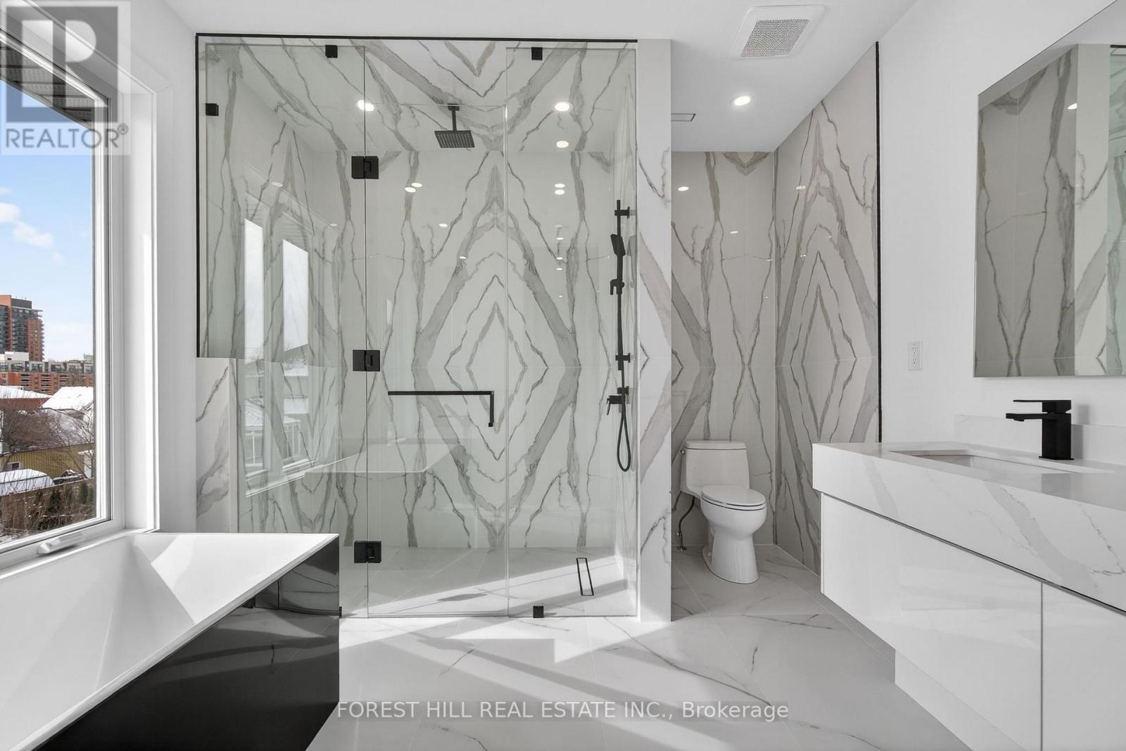 53 Celt Avenue, Toronto, Ontario  M6A 1H2 - Photo 26 - W13023648