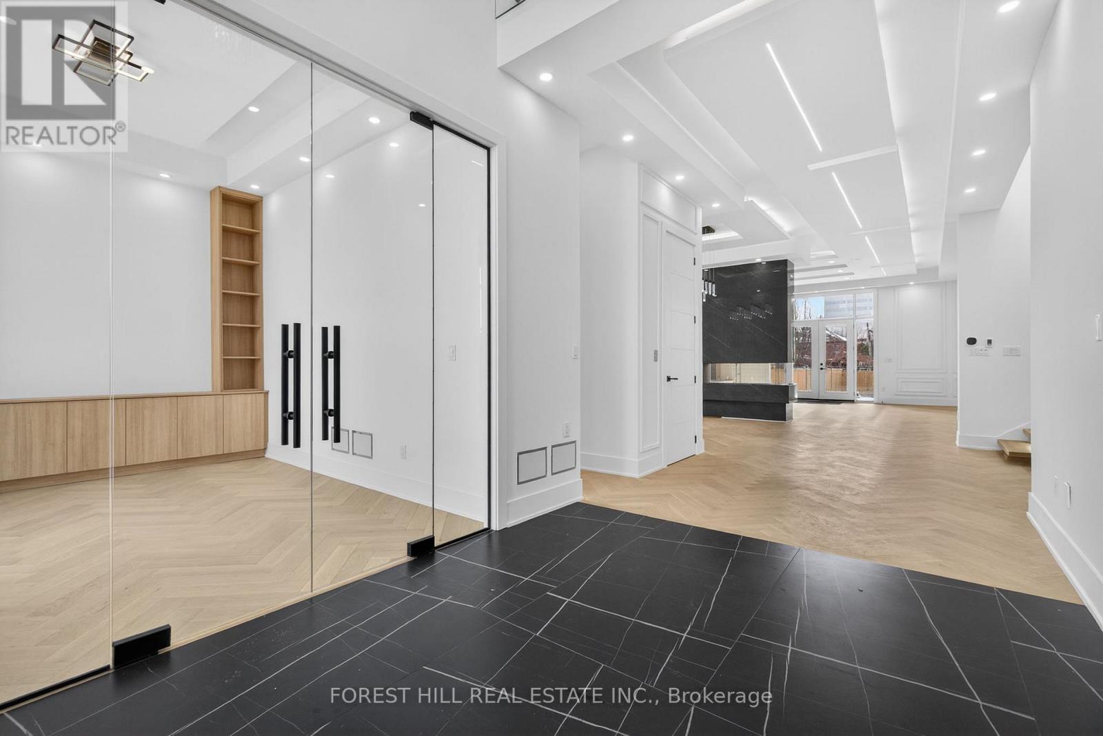 53 Celt Avenue, Toronto, Ontario  M6A 1H2 - Photo 4 - W13023648