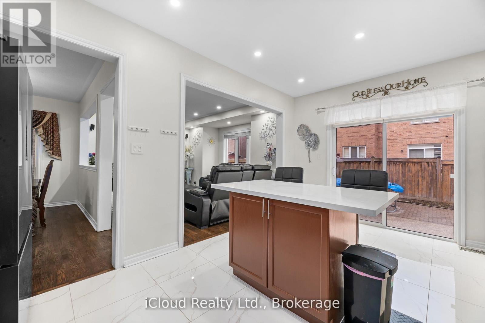 75 Iron Block Drive, Brampton, Ontario  L7A 0J1 - Photo 18 - W13023696