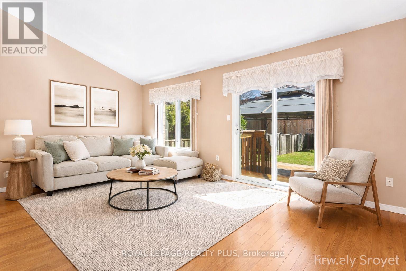 1239 Blanshard Drive, Burlington, Ontario  L7M 4N6 - Photo 10 - W13023738