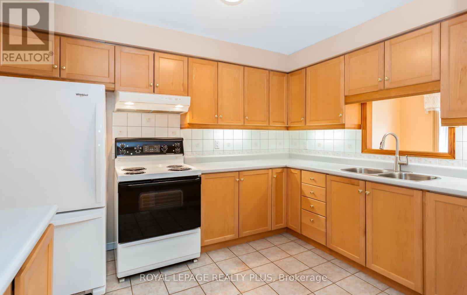 1239 Blanshard Drive, Burlington, Ontario  L7M 4N6 - Photo 14 - W13023738