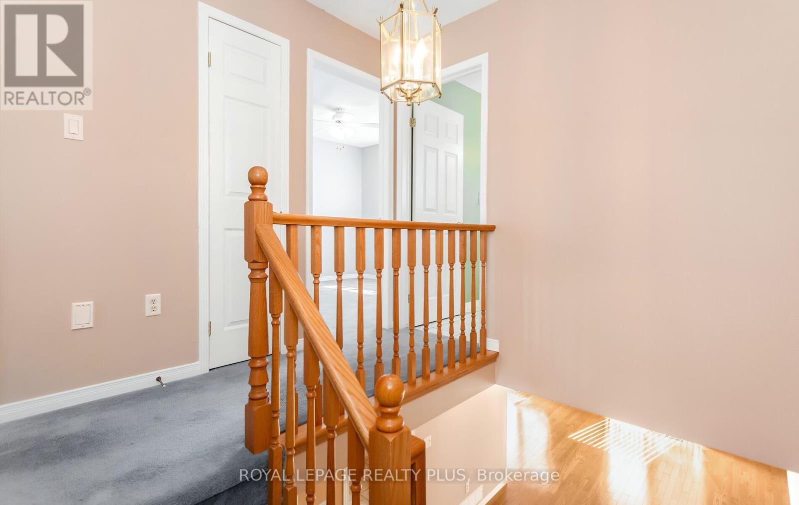 1239 Blanshard Drive, Burlington, Ontario  L7M 4N6 - Photo 20 - W13023738