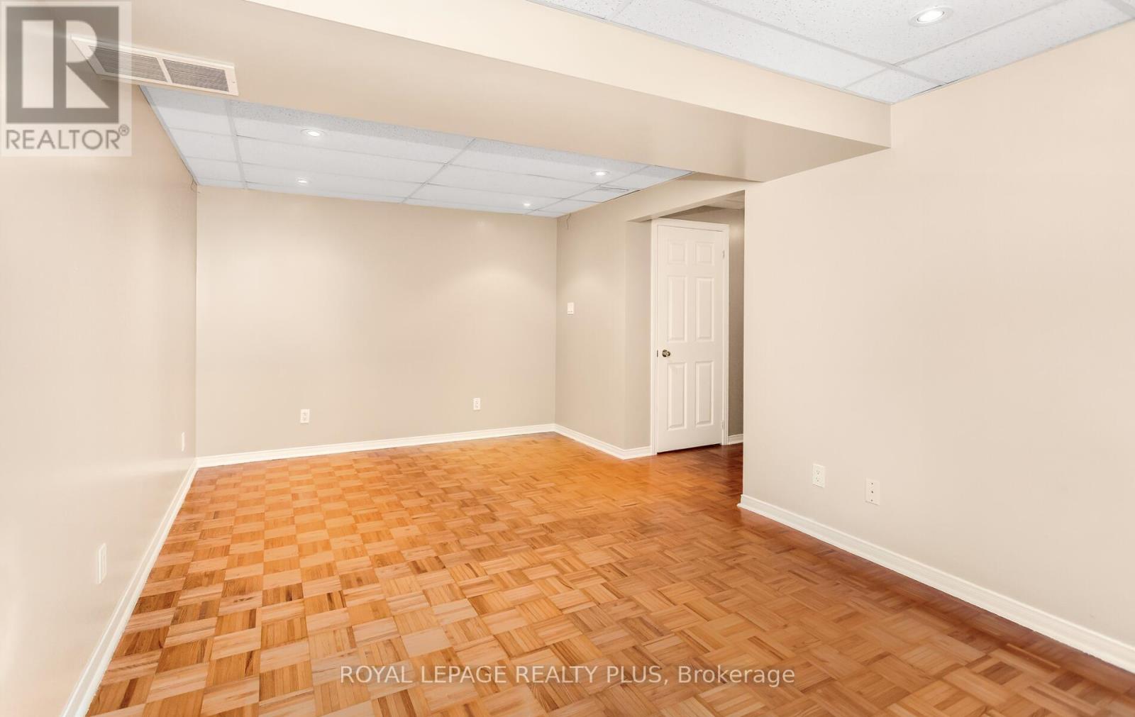 1239 Blanshard Drive, Burlington, Ontario  L7M 4N6 - Photo 37 - W13023738