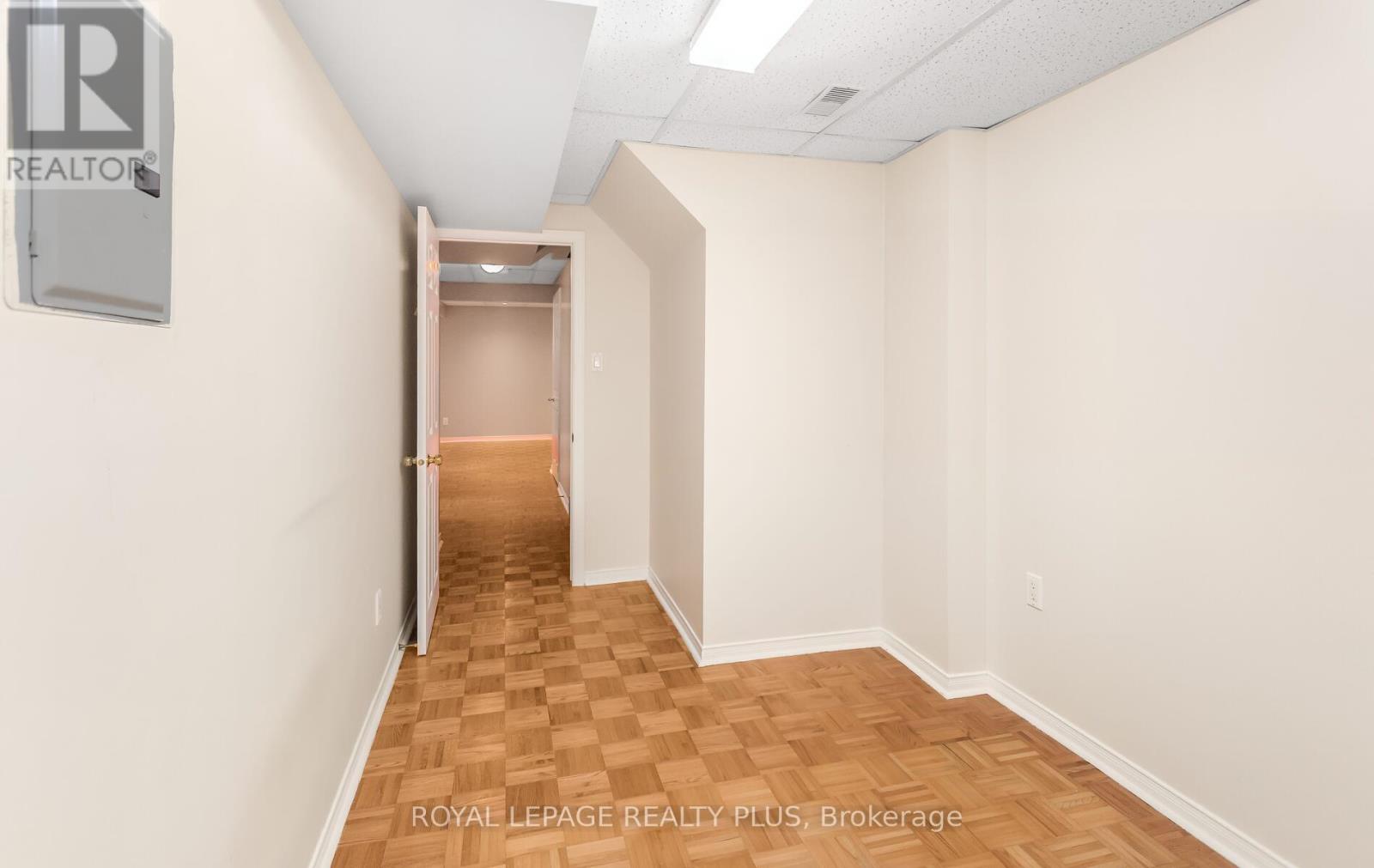 1239 Blanshard Drive, Burlington, Ontario  L7M 4N6 - Photo 40 - W13023738