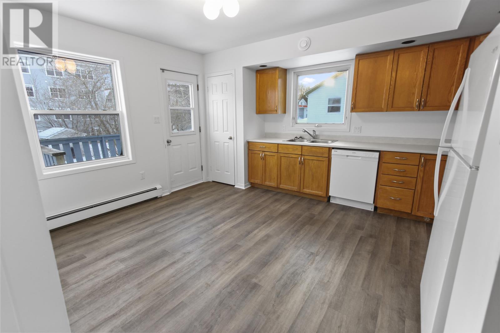 62 Confederation Street, Charlottetown, Prince Edward Island  C1A 5V4 - Photo 5 - 202608082