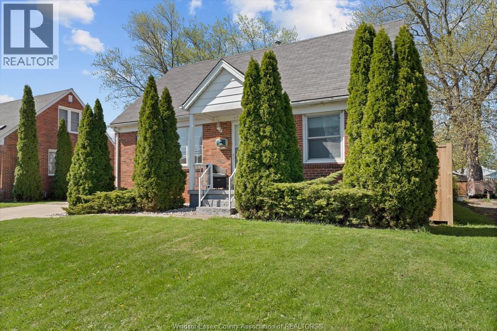 341 Lauzon Road, Windsor, Ontario  N8S 3M1 - Photo 3 - 26008709