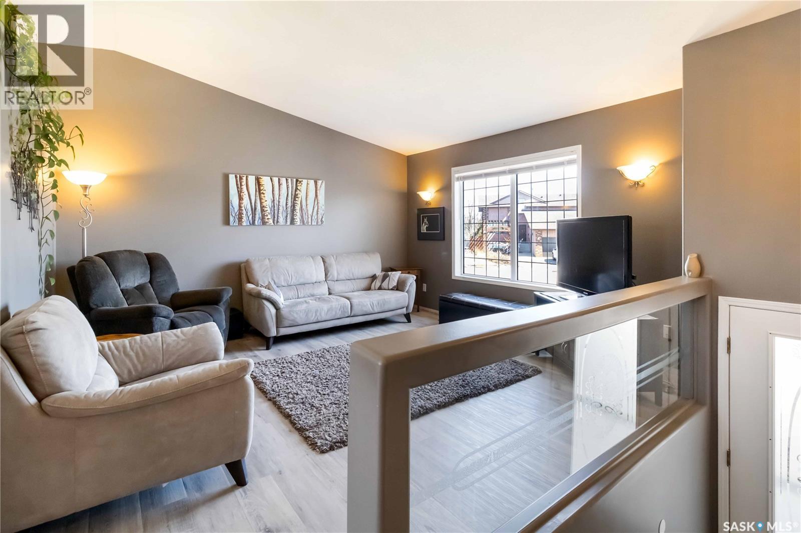 343 Coben Crescent, Saskatoon, Saskatchewan  S7S 1B5 - Photo 3 - SK033416