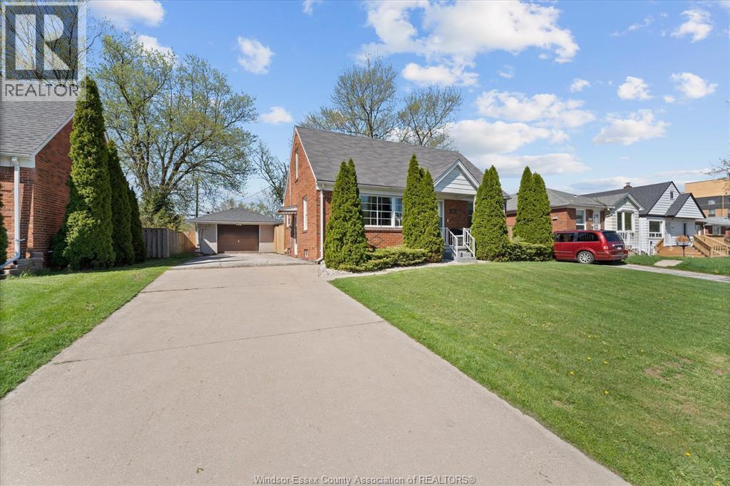 341 Lauzon Road, Windsor, Ontario  N8S 3M1 - Photo 2 - 26008709