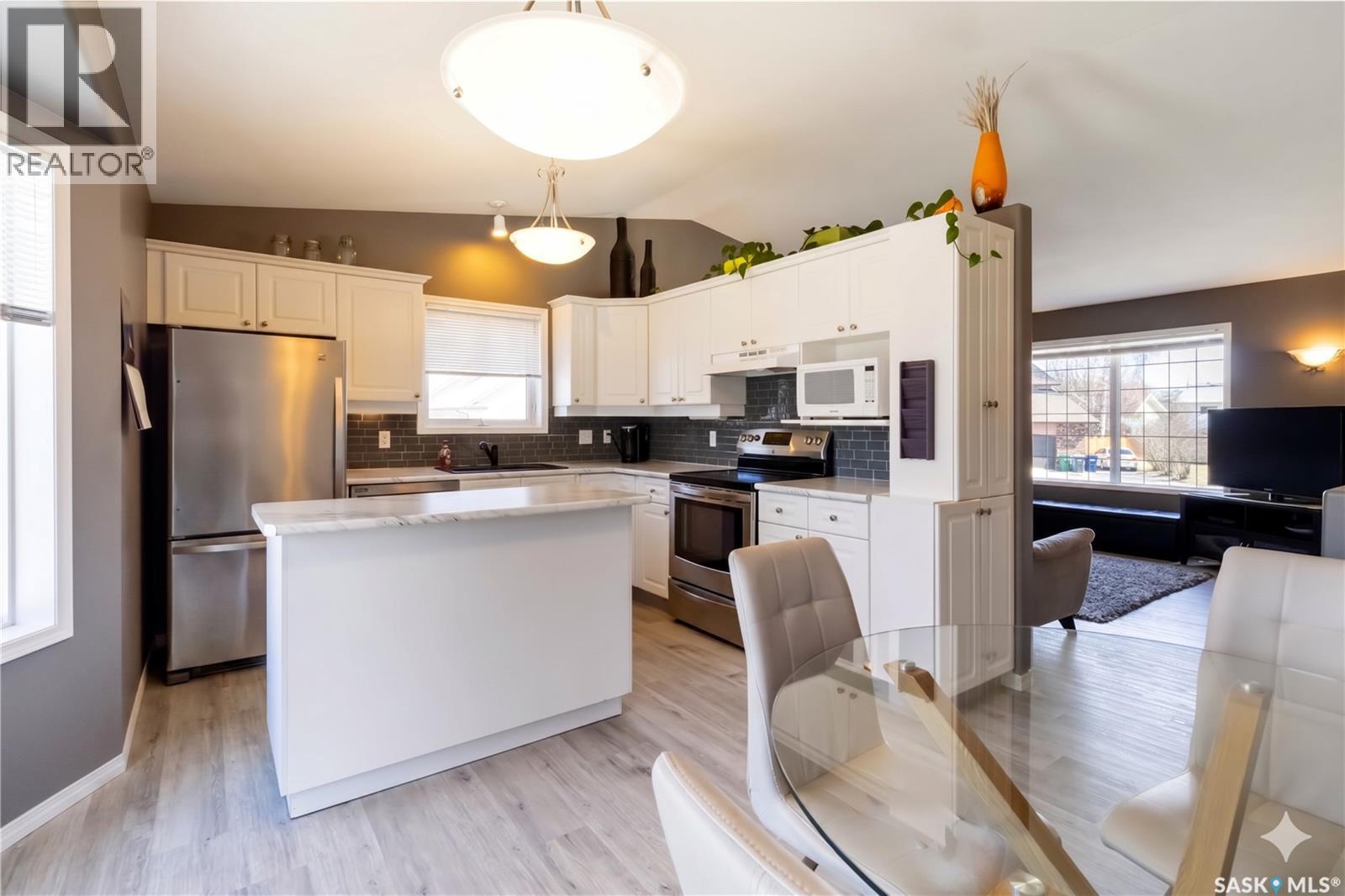 343 Coben Crescent, Saskatoon, Saskatchewan  S7S 1B5 - Photo 7 - SK033416